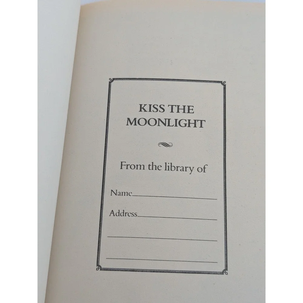 1st Ed. 1977 Romantic Novels of Barbara Cartland KISS The MOONLIGHT Book 4